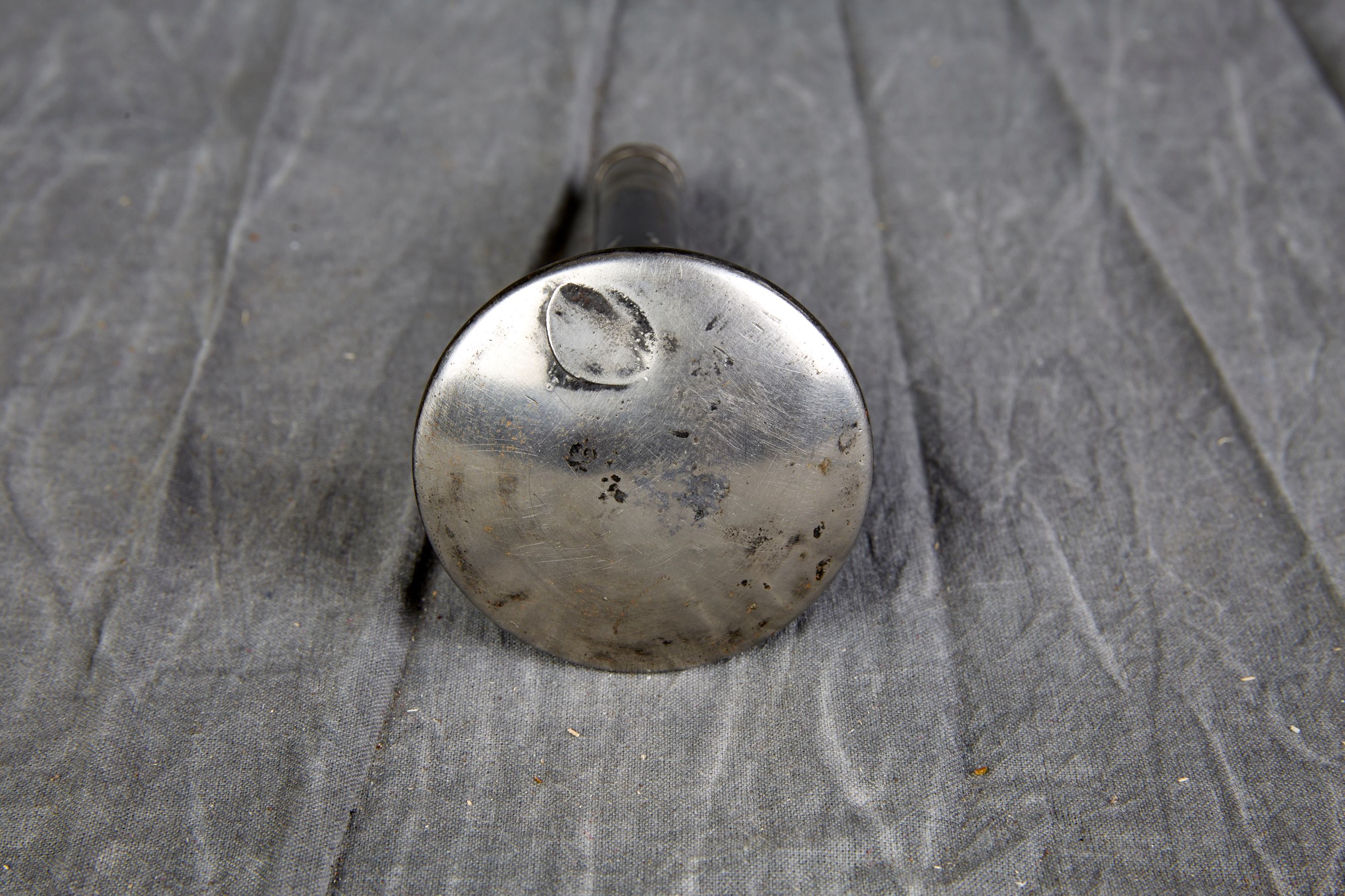 B-26 piston valve