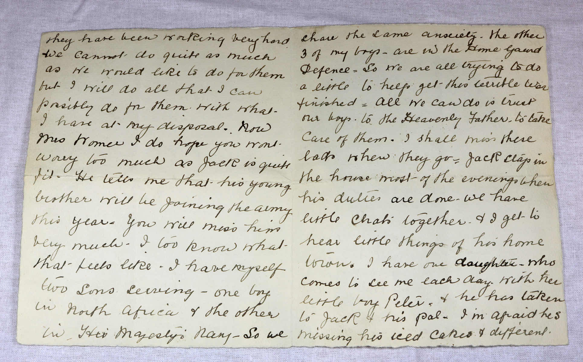 Air Mail letter from Mrs Rowe to Mrs Roxy Womer, dated 17 March 1943