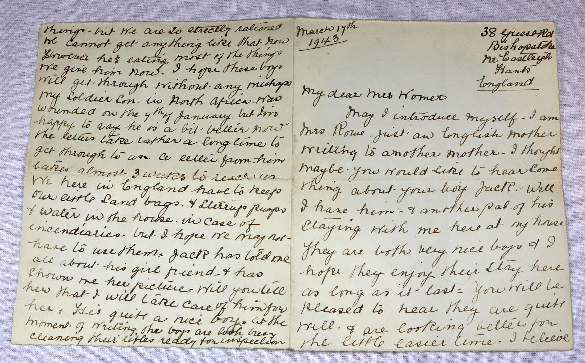 Air Mail letter from Mrs Rowe to Mrs Roxy Womer, dated 17 March 1943